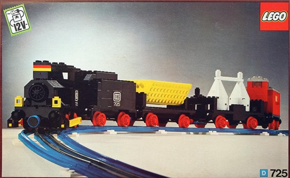 12V Freight Train and Track